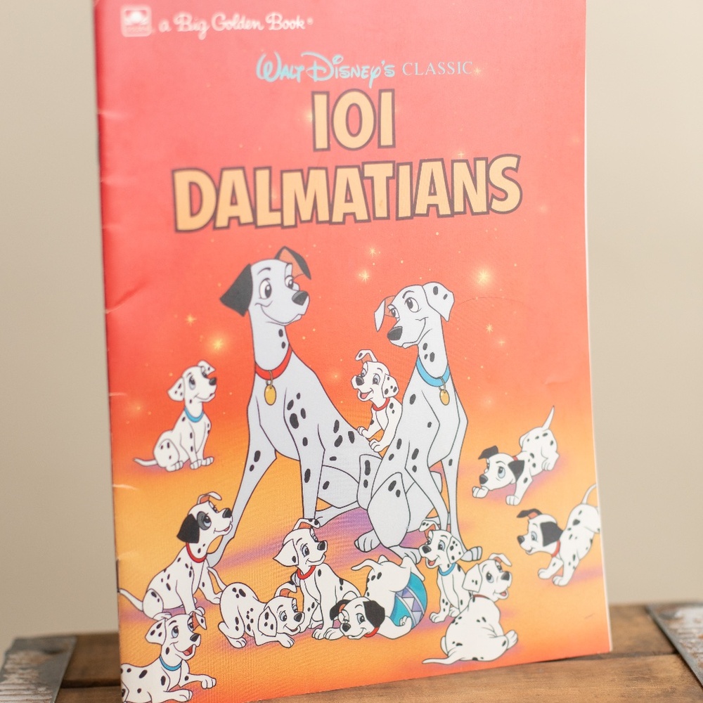 VINTAGE 101 Dalmatians Storybook